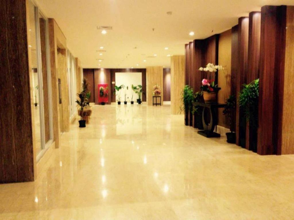Arch Hotel Богор Екстер'єр фото