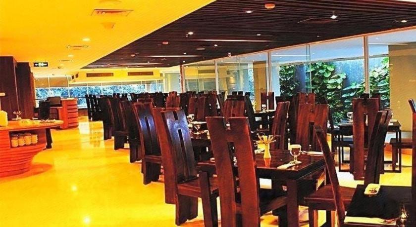Arch Hotel Богор Екстер'єр фото